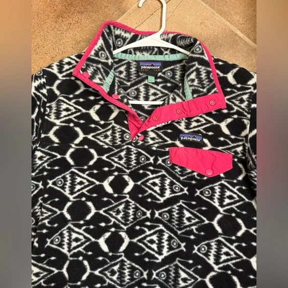 💫Patagonia Women’s Lightweight Synchilla™️ Snap-T™️ Pullover, XS, Ikat Fish, EUC - Picture 5 of 10